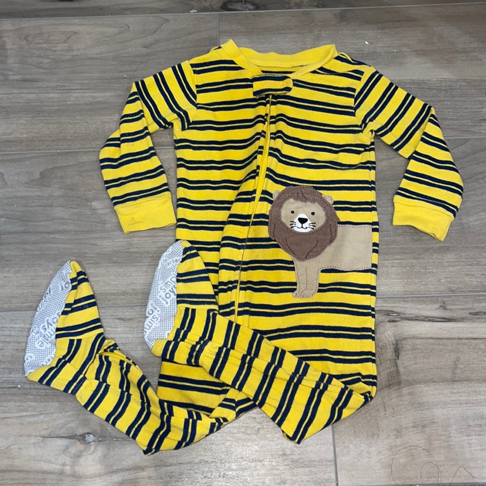 Baby footsie pjs 12m
